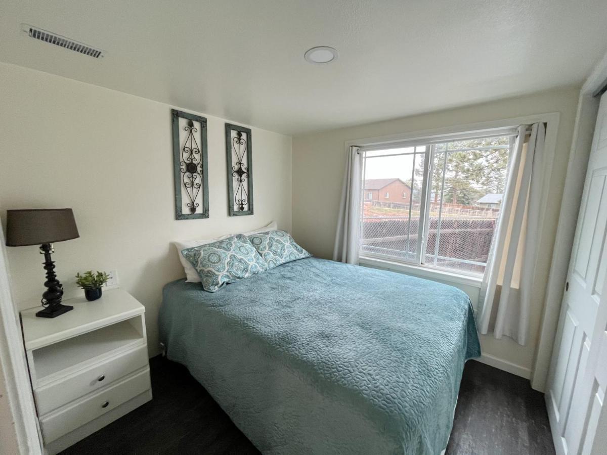 Cedar Tiny Home Woodland Park Exterior photo