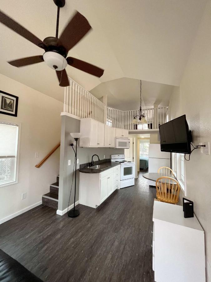 Cedar Tiny Home Woodland Park Exterior photo